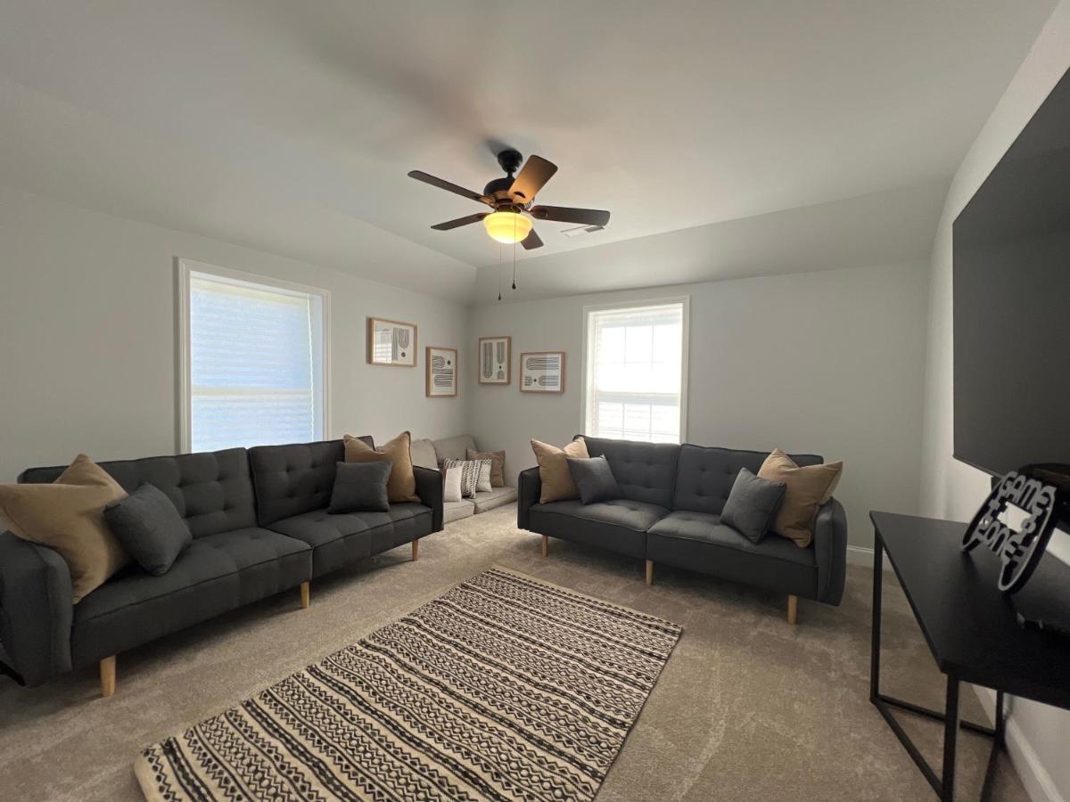 5Br 4B Huge Space With 2 Level Game Barn Greenville Exteriér fotografie
